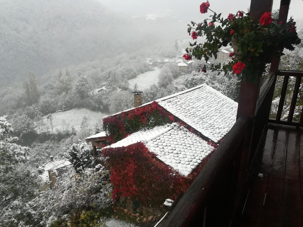 Casa Rural Pirineu Neva ภายนอก รูปภาพ