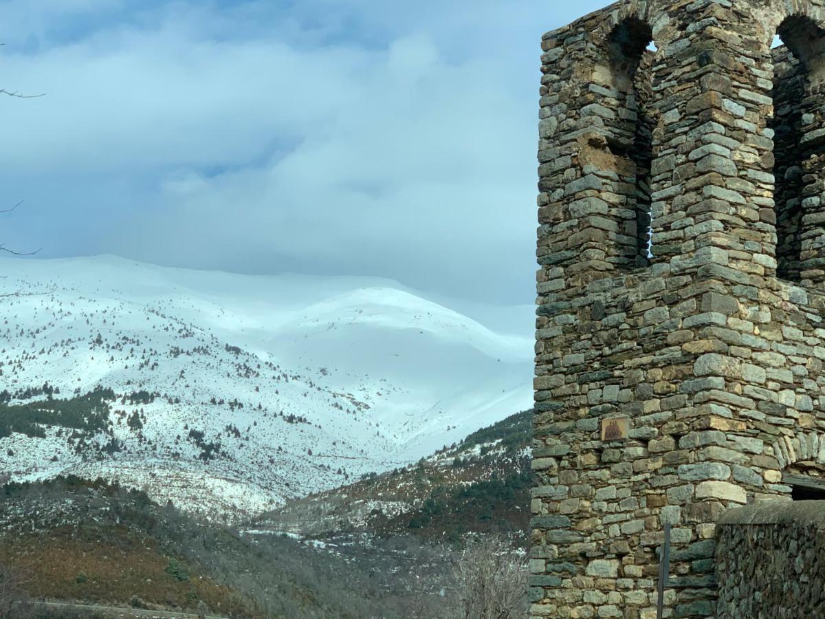 Casa Rural Pirineu Neva ภายนอก รูปภาพ