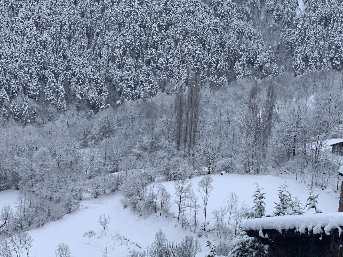Casa Rural Pirineu Neva ภายนอก รูปภาพ