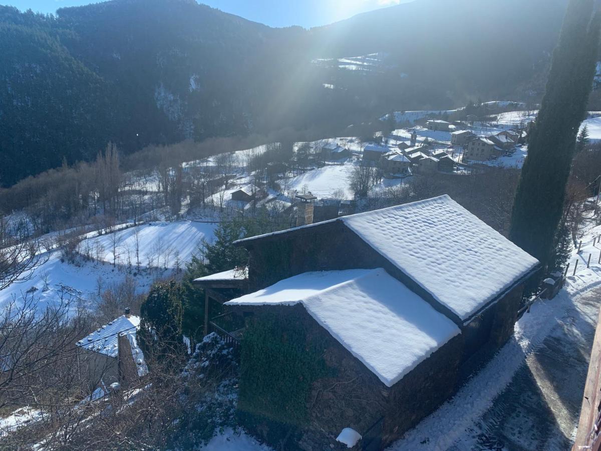 Casa Rural Pirineu Neva ภายนอก รูปภาพ