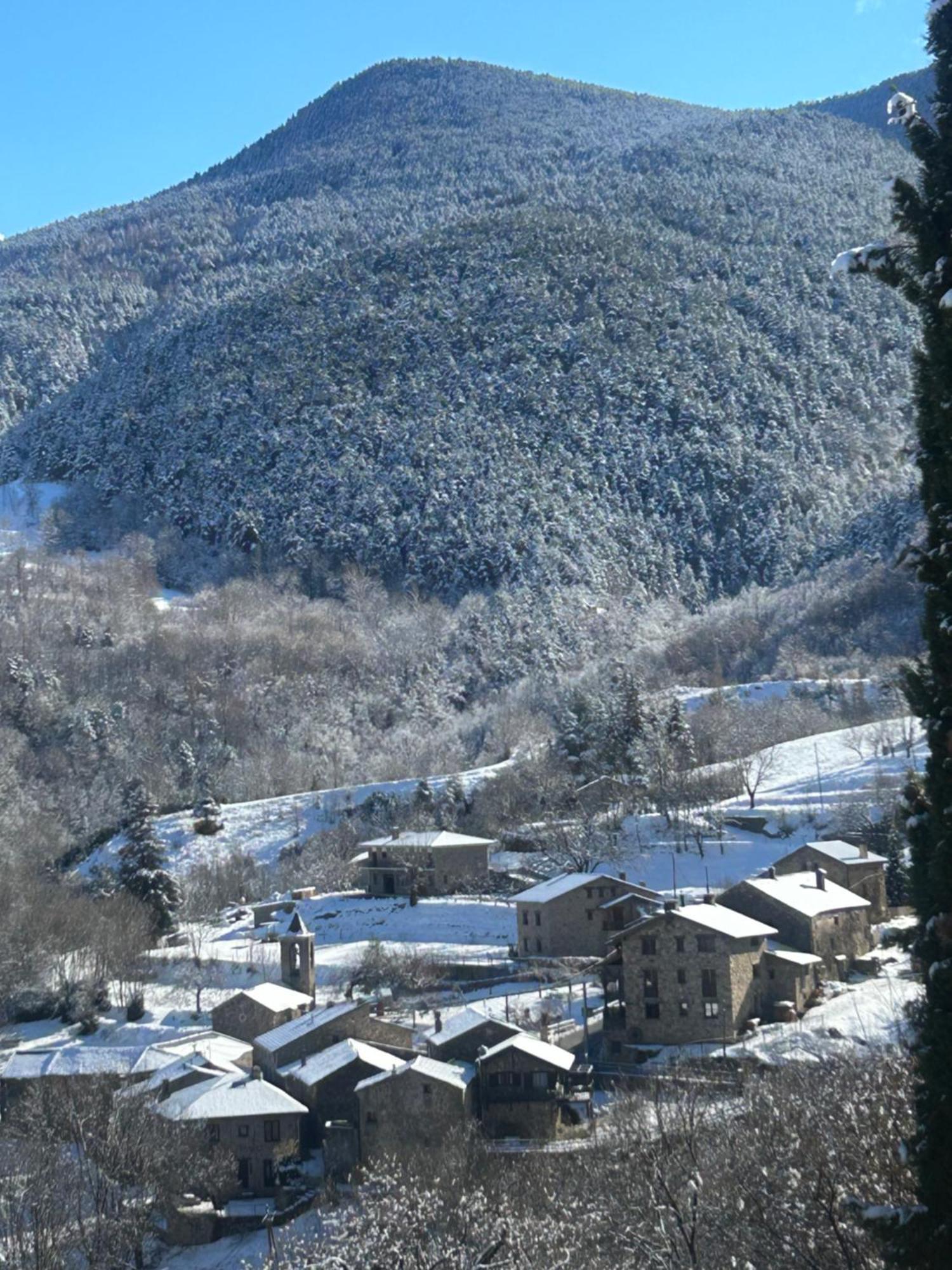 Casa Rural Pirineu Neva ภายนอก รูปภาพ